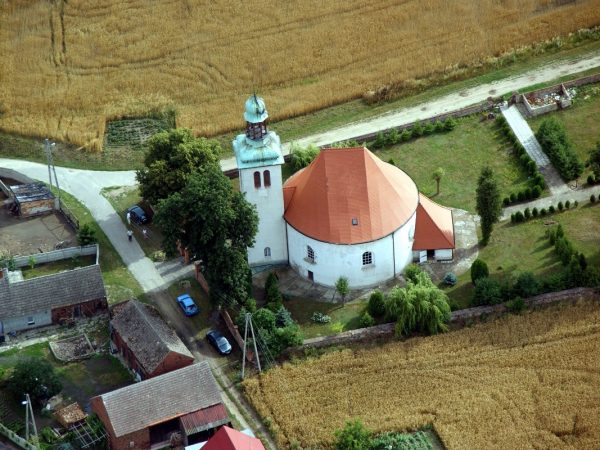 Burzliwe dzieje kościoła w Grochowicach